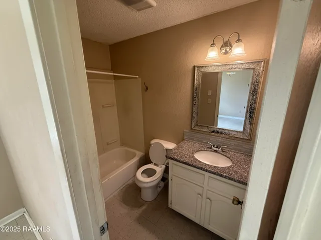 $1,250 | 105 Lord Boulevard, Lafayette, LA 70503