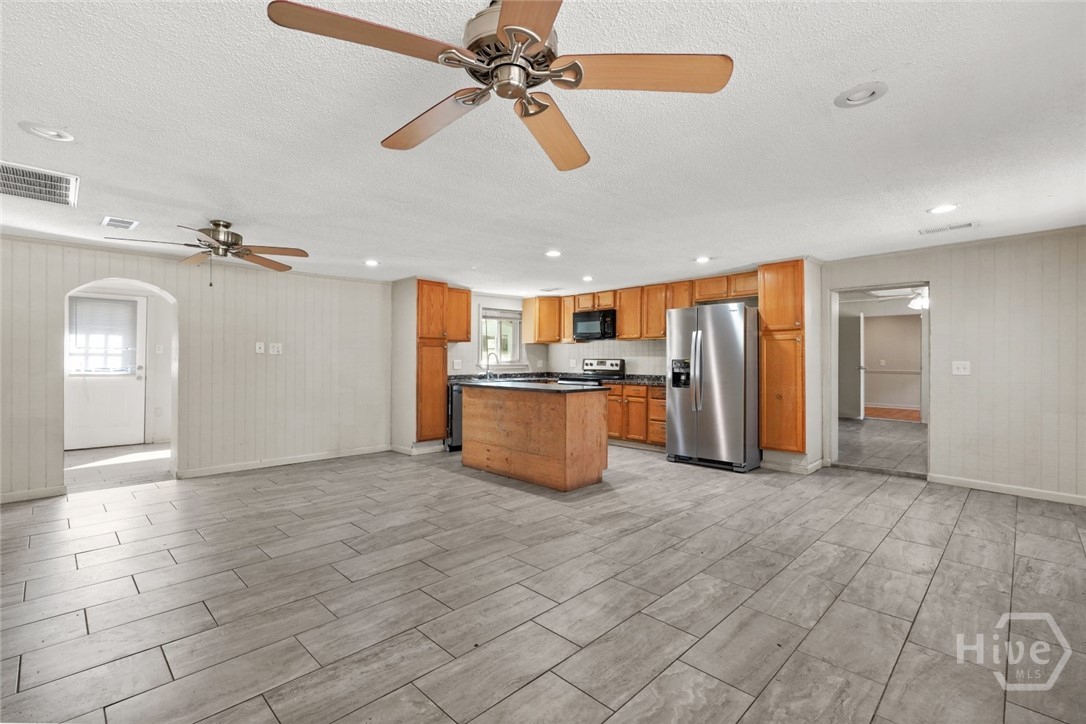 505 Bush Road Savannah, GA 31419 - Photo 3 of 32