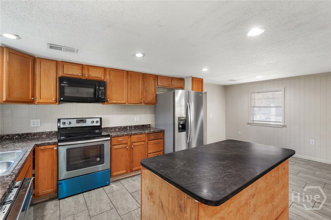 505 Bush Road Savannah, GA 31419 - Photo 5 of 32