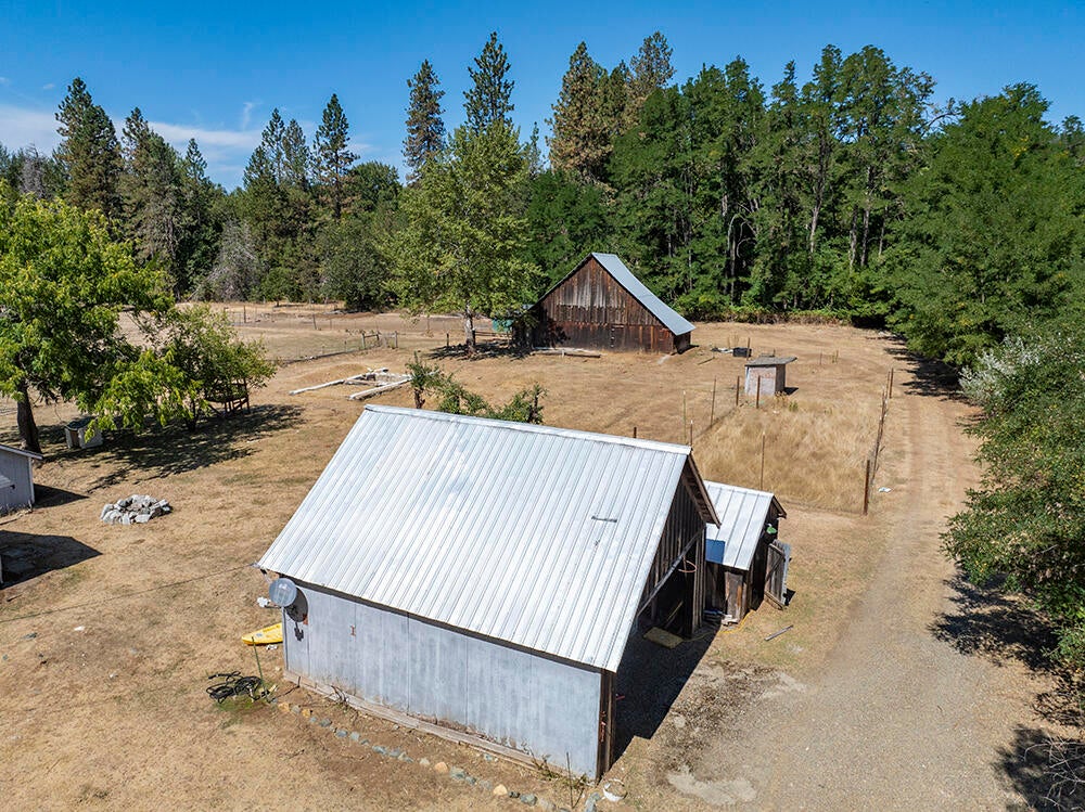6446 Holland Loop Road Cave Junction, OR 97523 - Photo 25 of 55 24