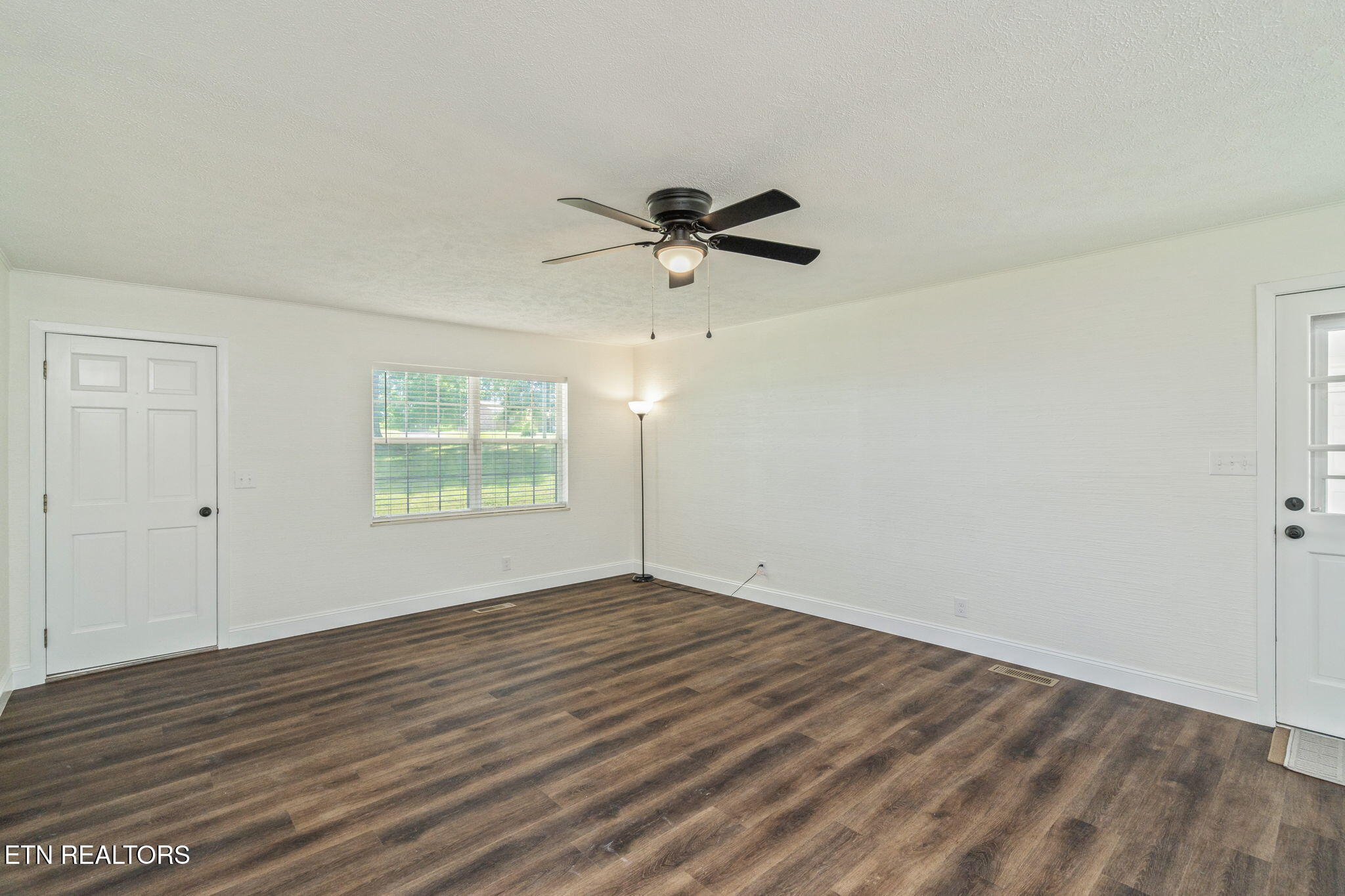 8107 Conner Road Powell, TN 37849 - Photo 11 of 37 12-web-or-mls-8107 Conner Road-13