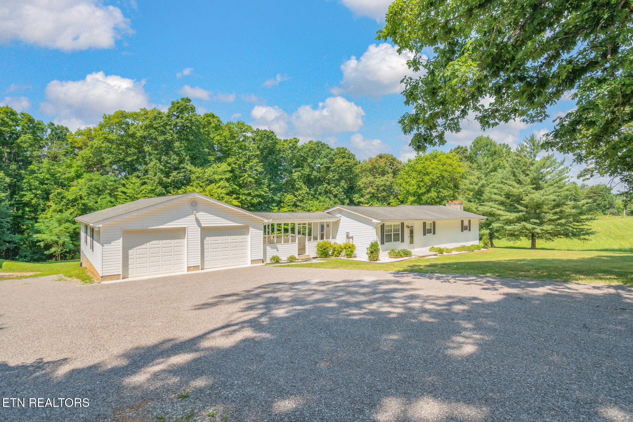 8107 Conner Road Powell, TN 37849 - Photo 4 of 37 3-web-or-mls-8107 Conner Road-4