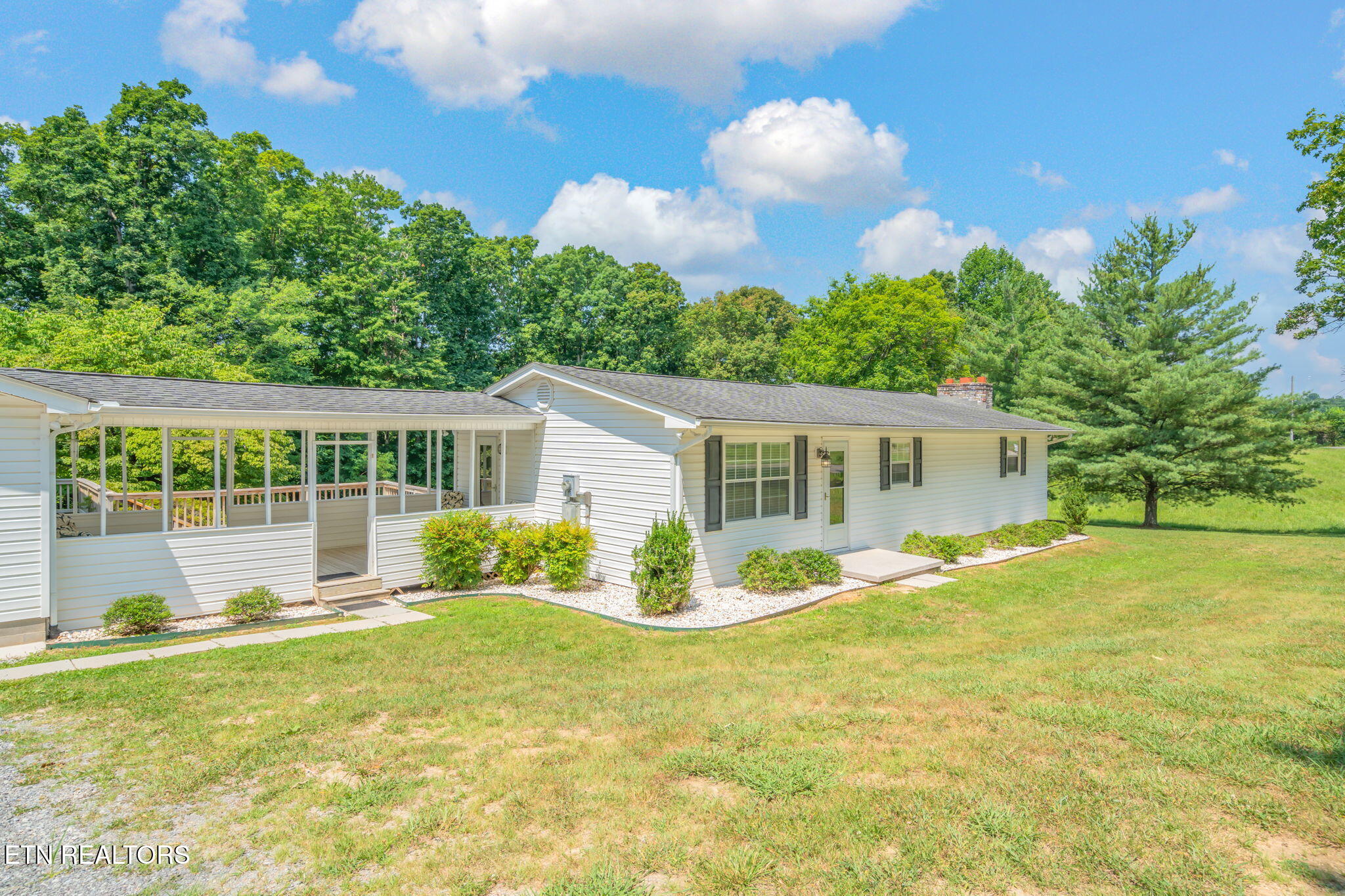 8107 Conner Road Powell, TN 37849 - Photo 7 of 37 7-web-or-mls-8107 Conner Road-8