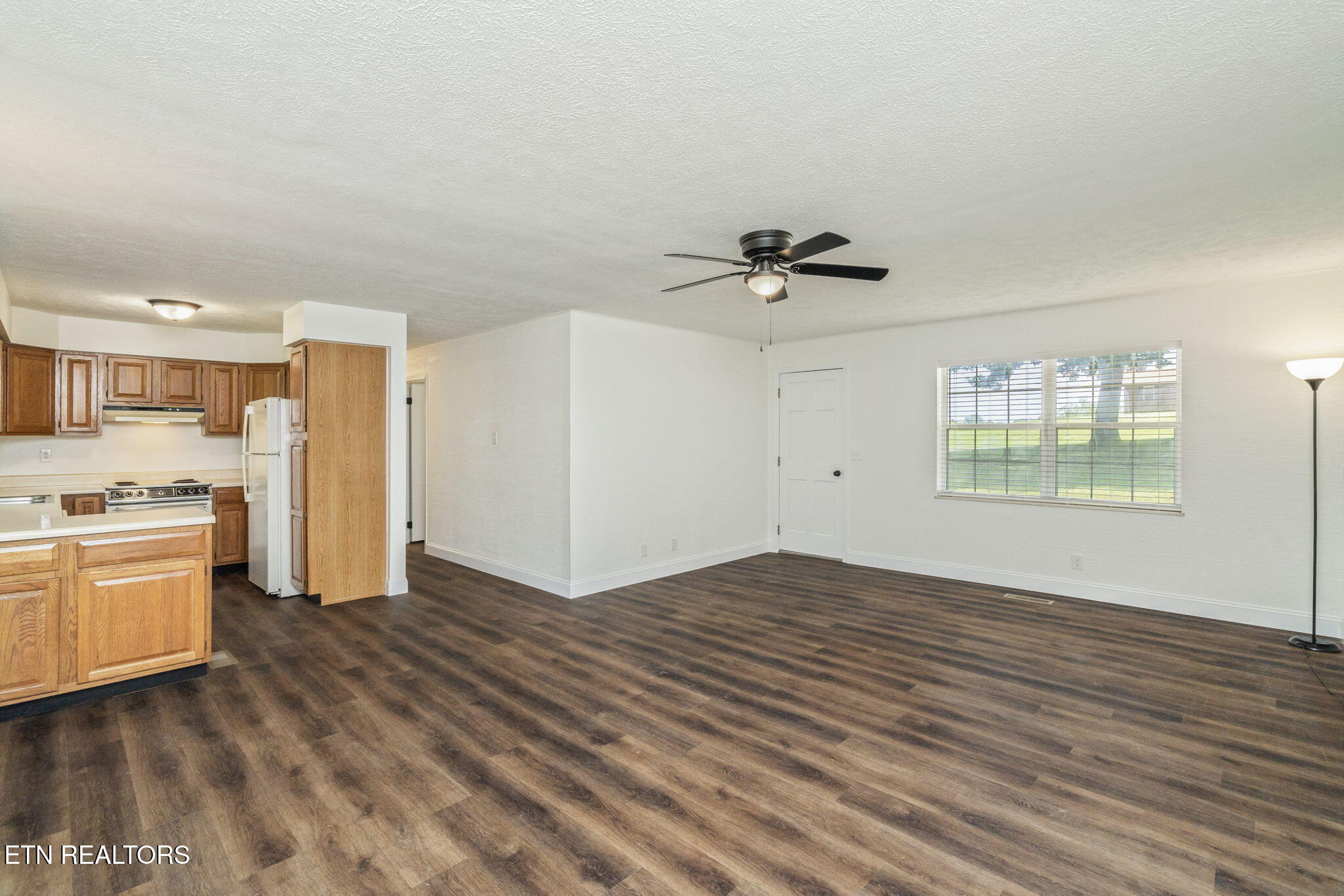 8107 Conner Road Powell, TN 37849 - Photo 9 of 37 11-web-or-mls-8107 Conner Road-12