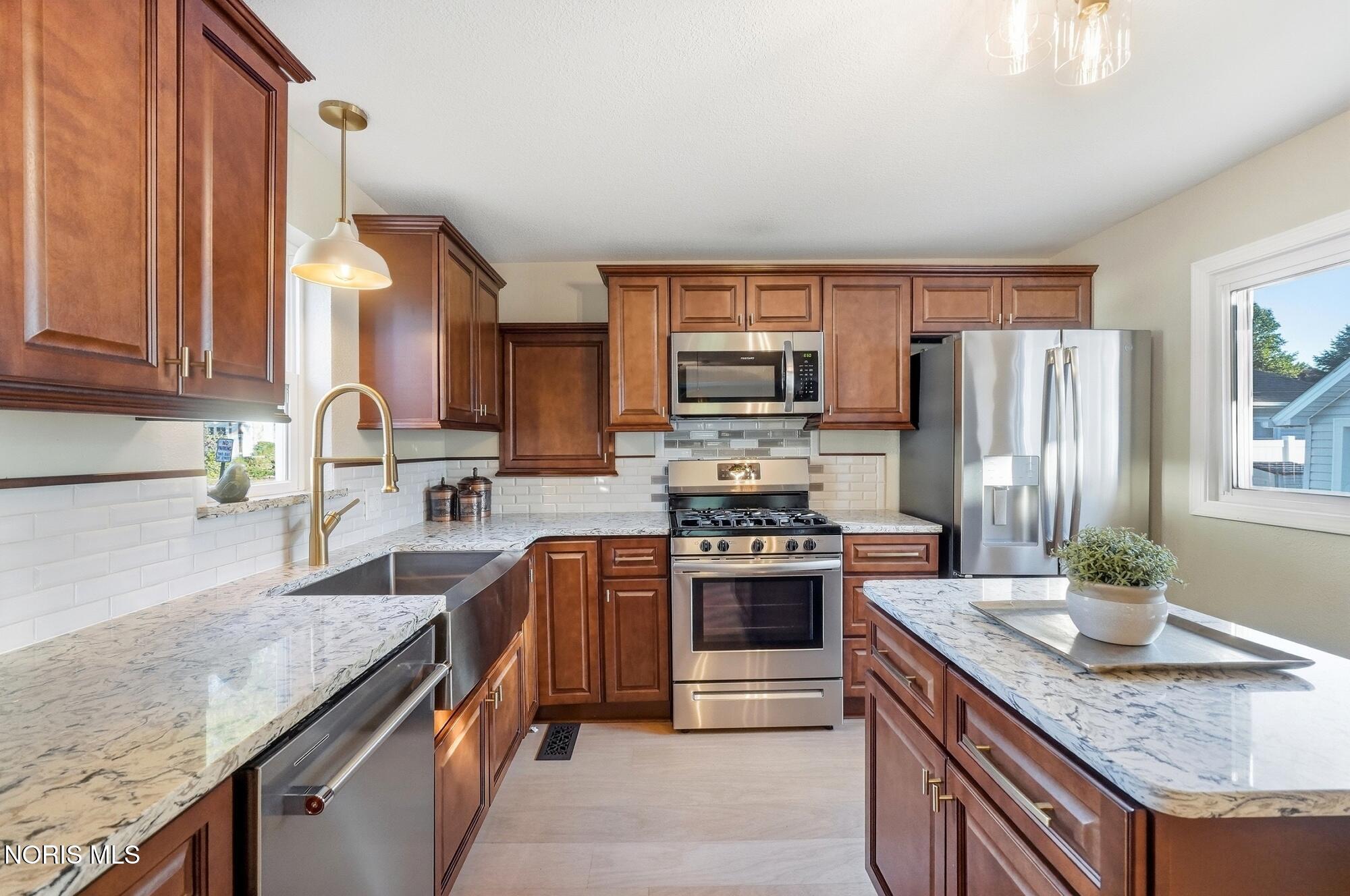 1401 River Road Maumee, OH 43537 - Photo 16 of 28 Gallery Image 16