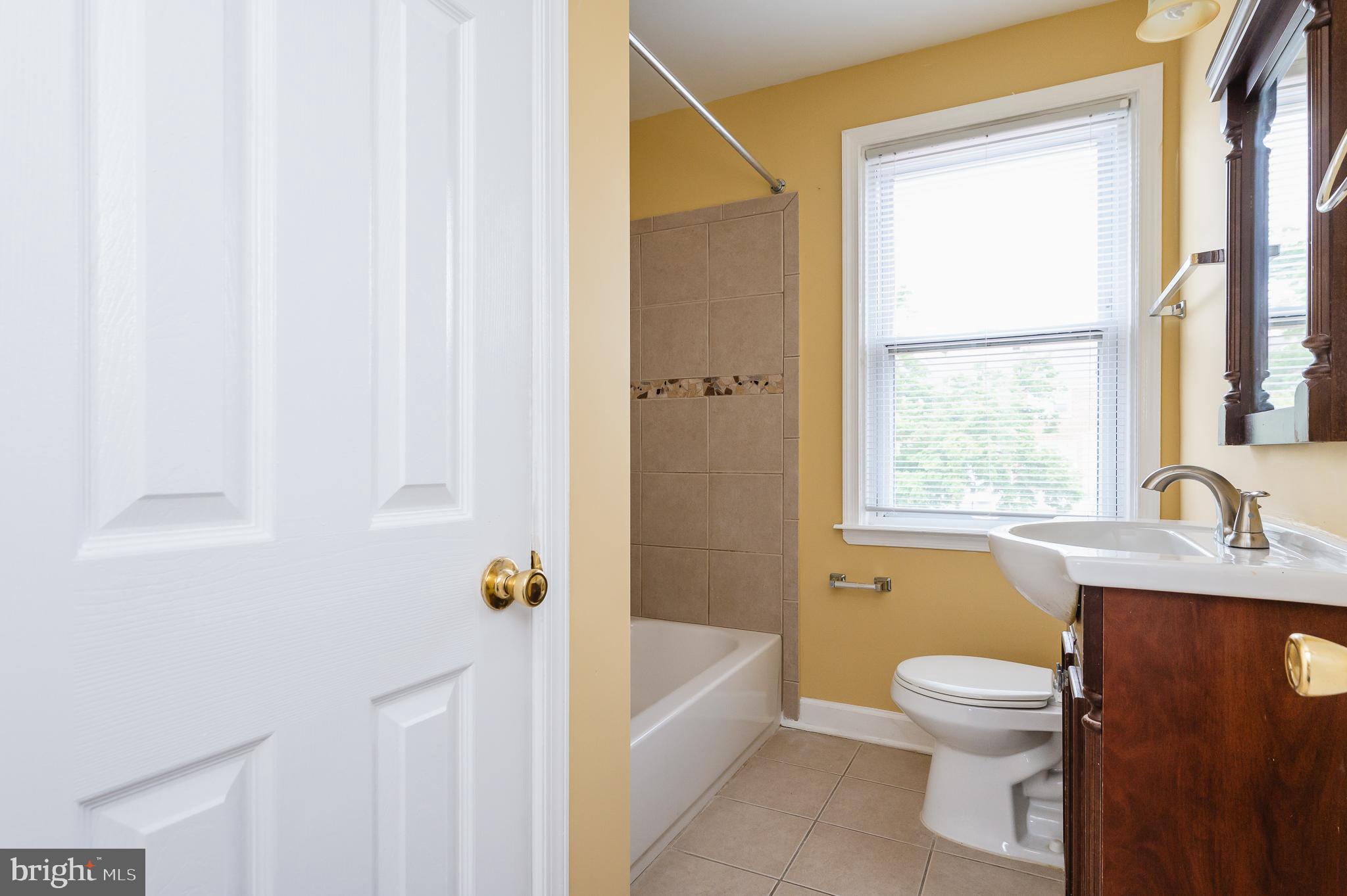 1667 Northbourne Road Baltimore, MD 21239 - Photo 20 of 47