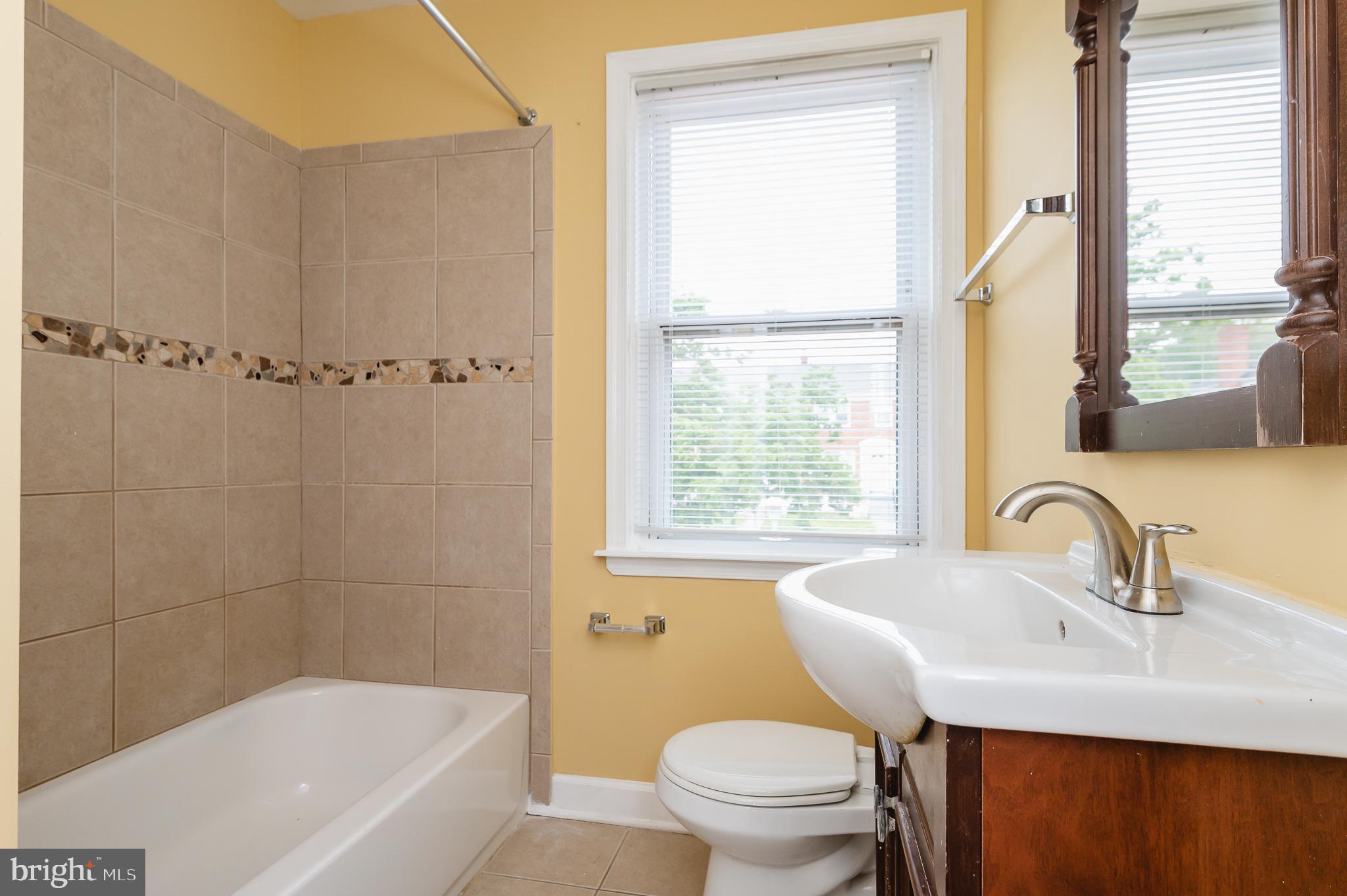 1667 Northbourne Road Baltimore, MD 21239 - Photo 21 of 47