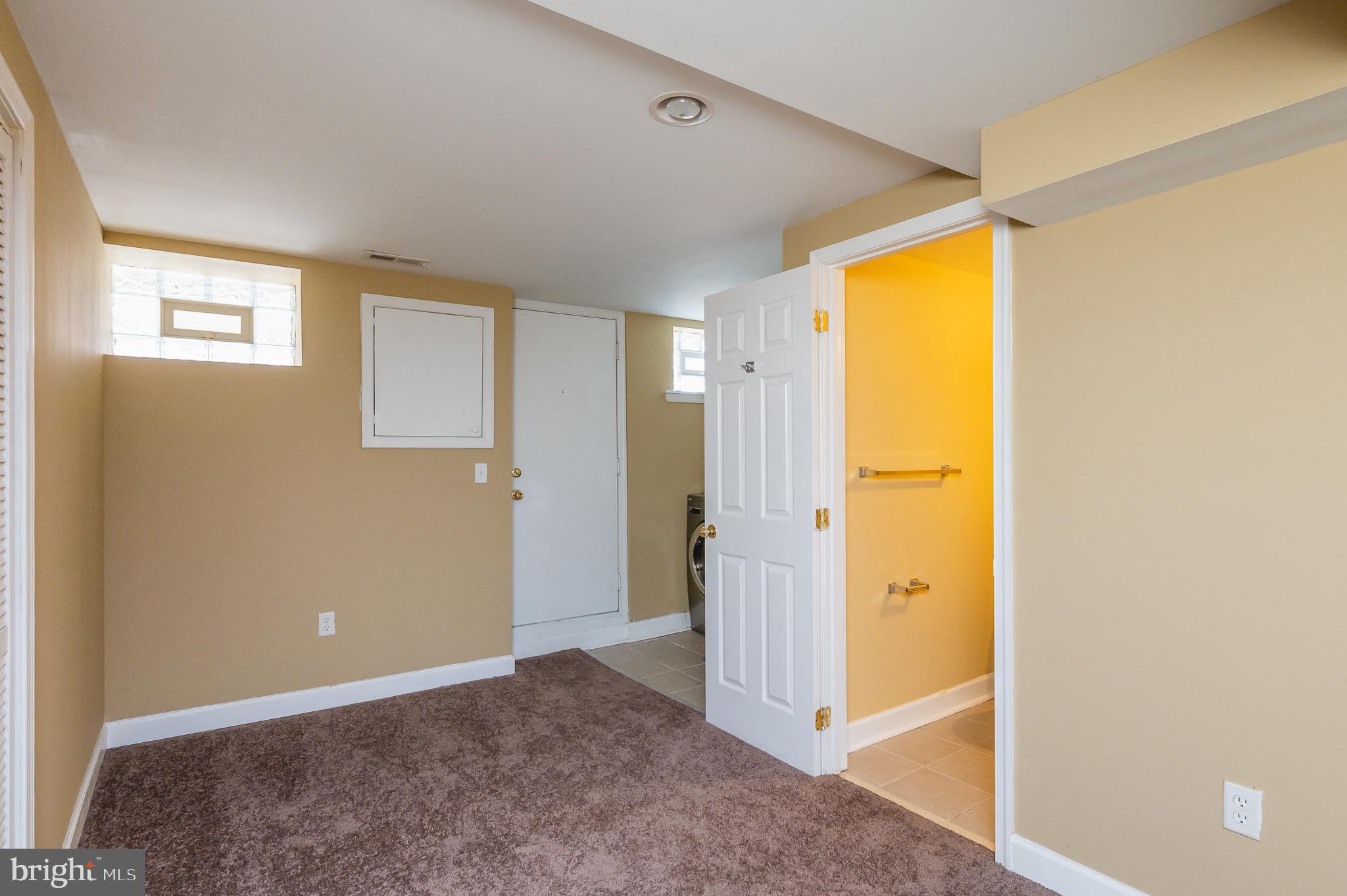 1667 Northbourne Road Baltimore, MD 21239 - Photo 36 of 47