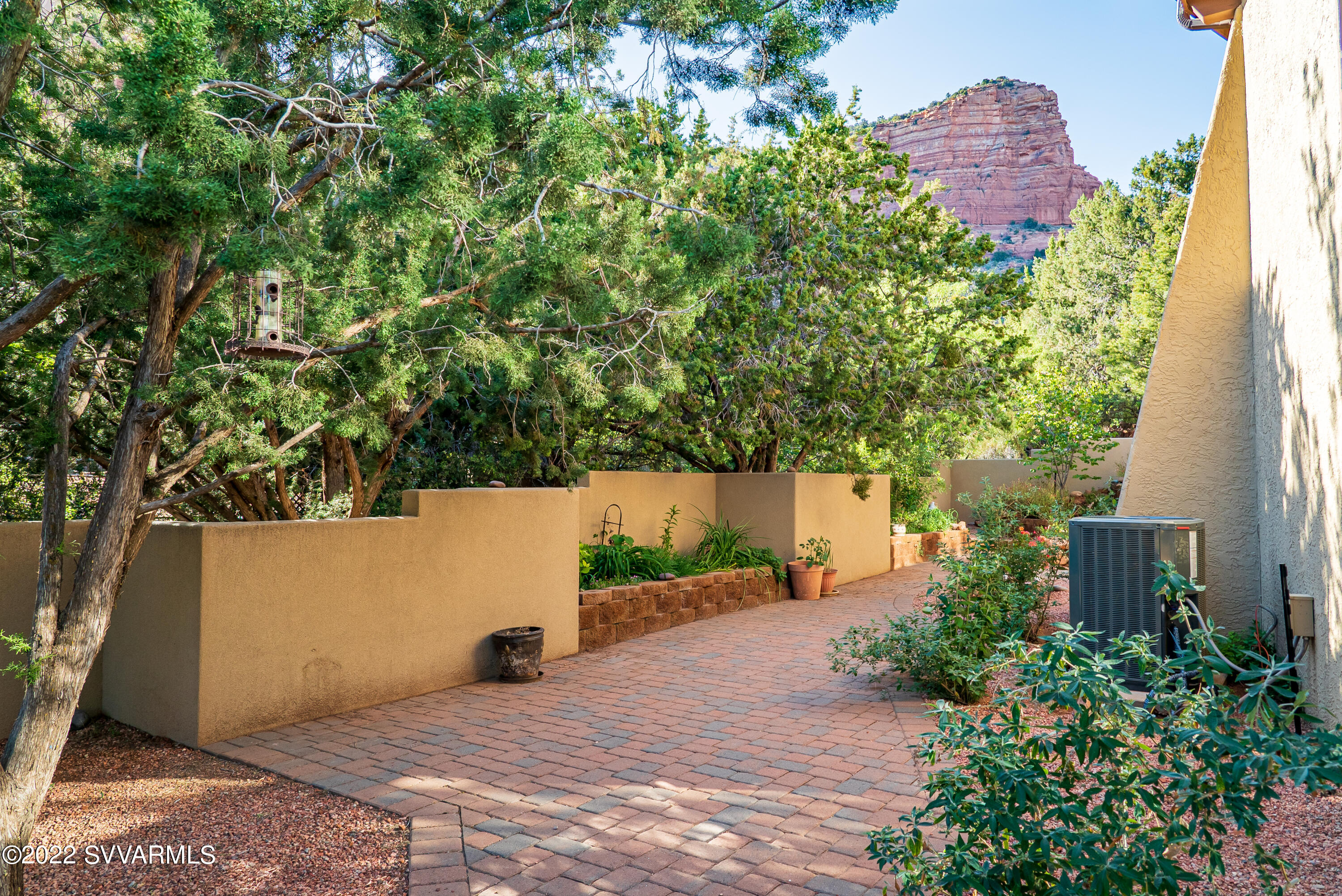 155 Sugarloaf Road Sedona, AZ 86351 - Photo 13 of 53 13_Relaxing Fully Enclosed Backyard