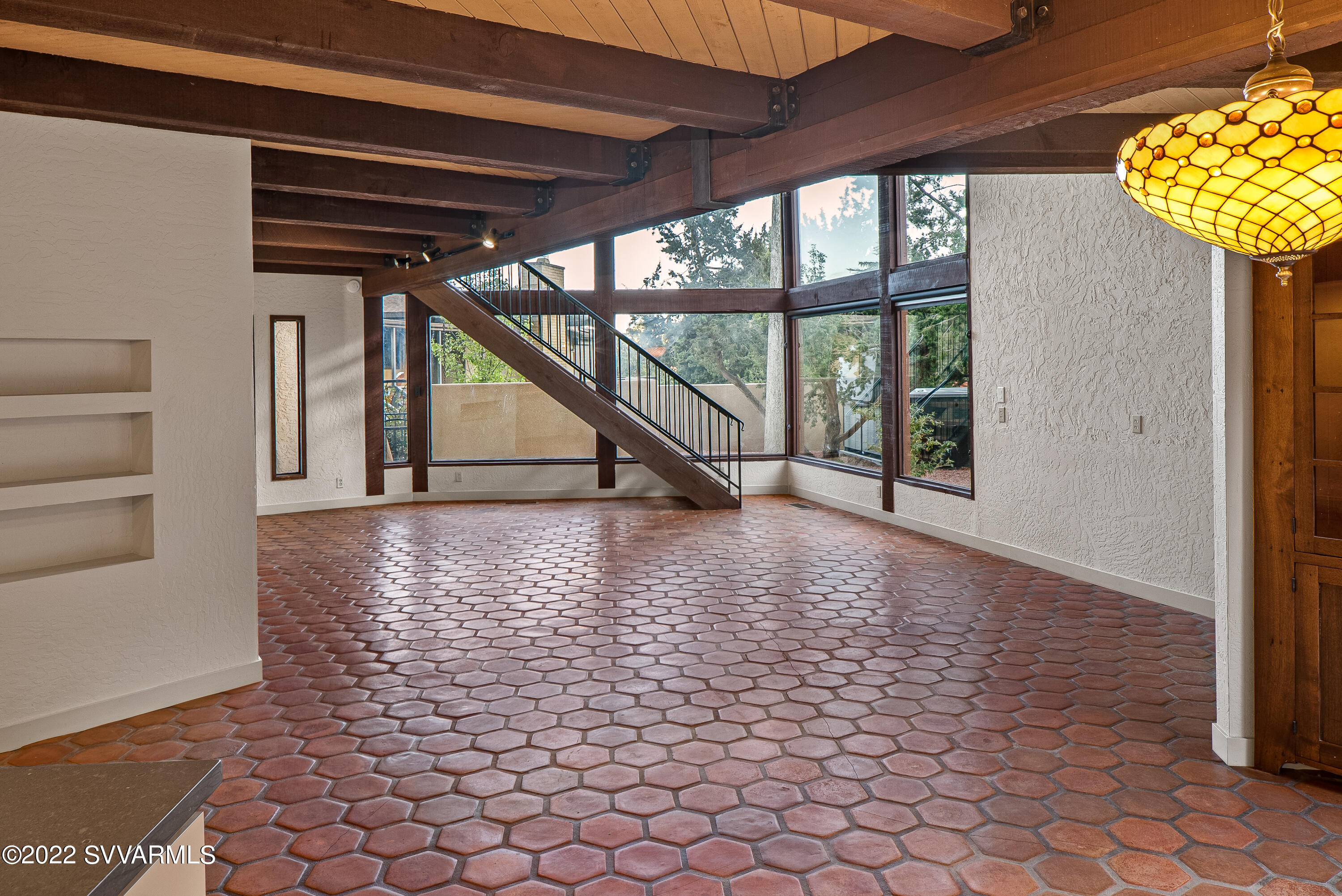 155 Sugarloaf Road Sedona, AZ 86351 - Photo 20 of 53 21_Cathedral Ceilings and Open Space