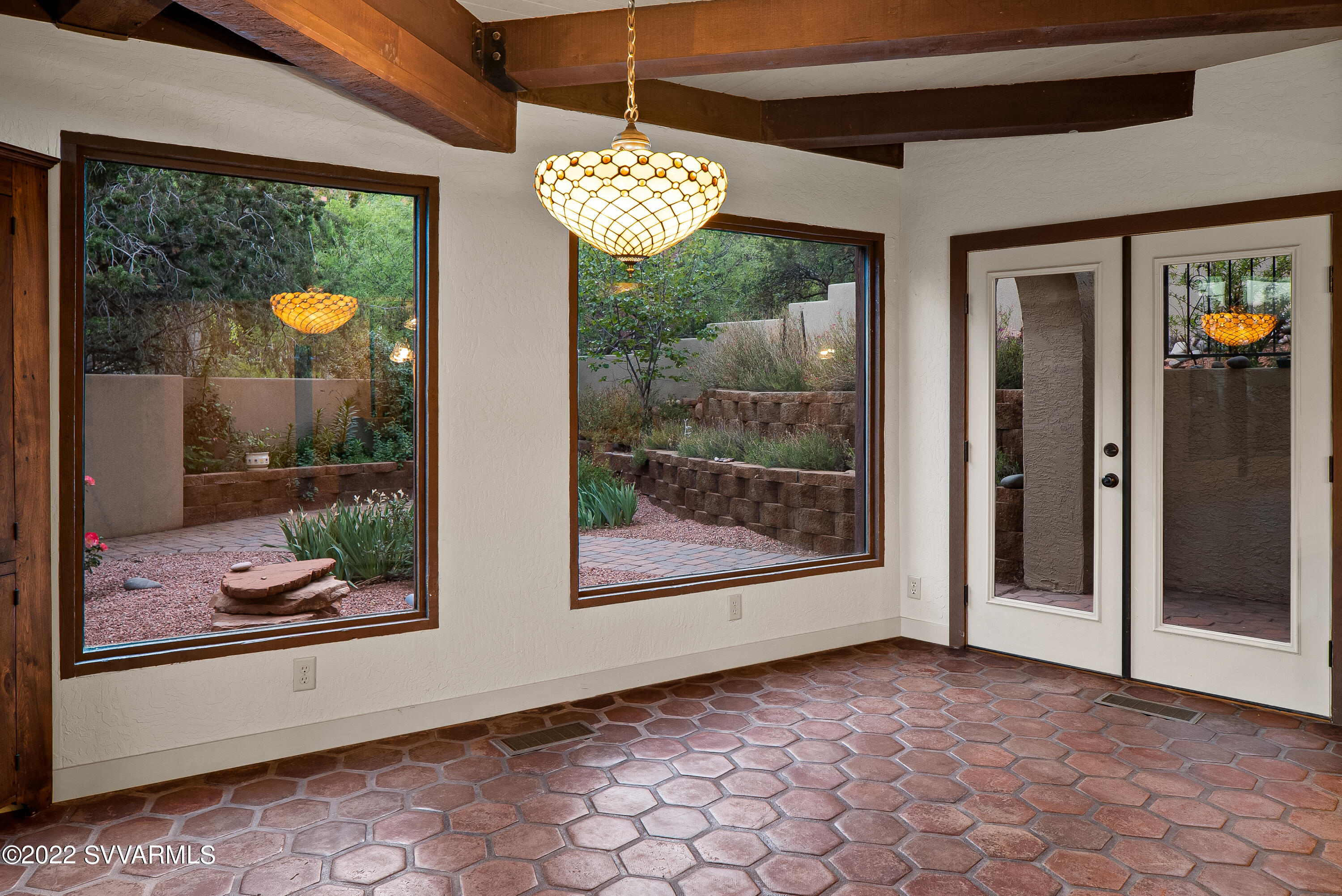 155 Sugarloaf Road Sedona, AZ 86351 - Photo 21 of 53 22_Eat in Kitchen or Formal Dining