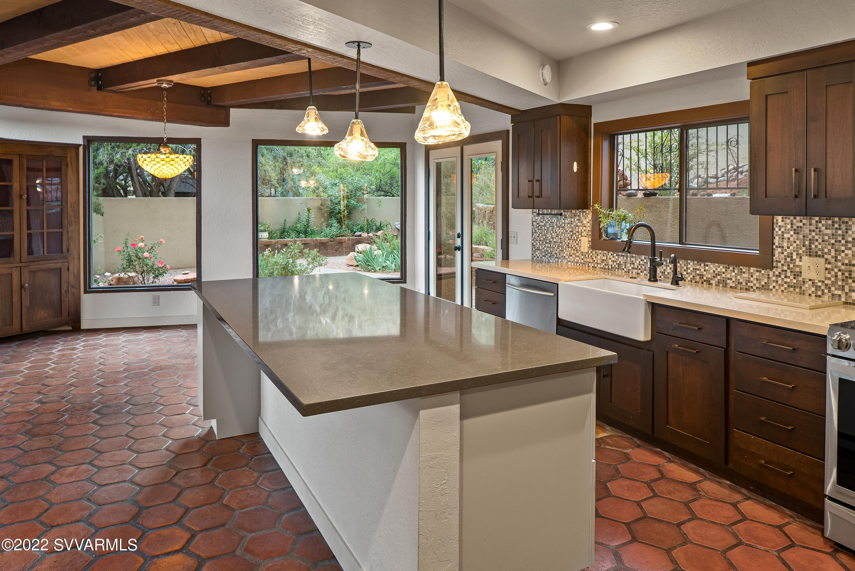 155 Sugarloaf Road Sedona, AZ 86351 - Photo 24 of 53 25_Large Kitchen Island