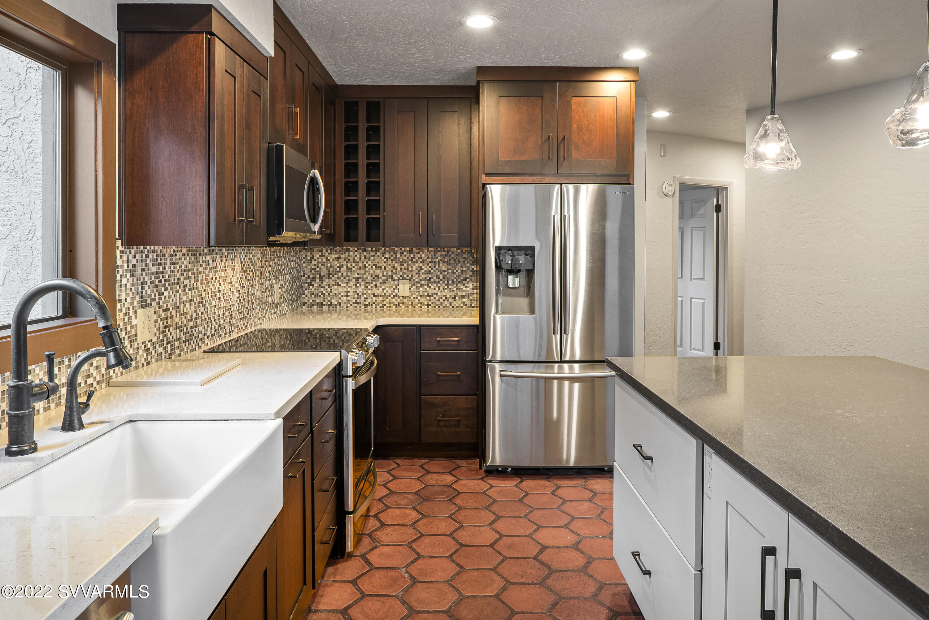 155 Sugarloaf Road Sedona, AZ 86351 - Photo 26 of 53 27_Farm Sink and Stainless Steel Applian