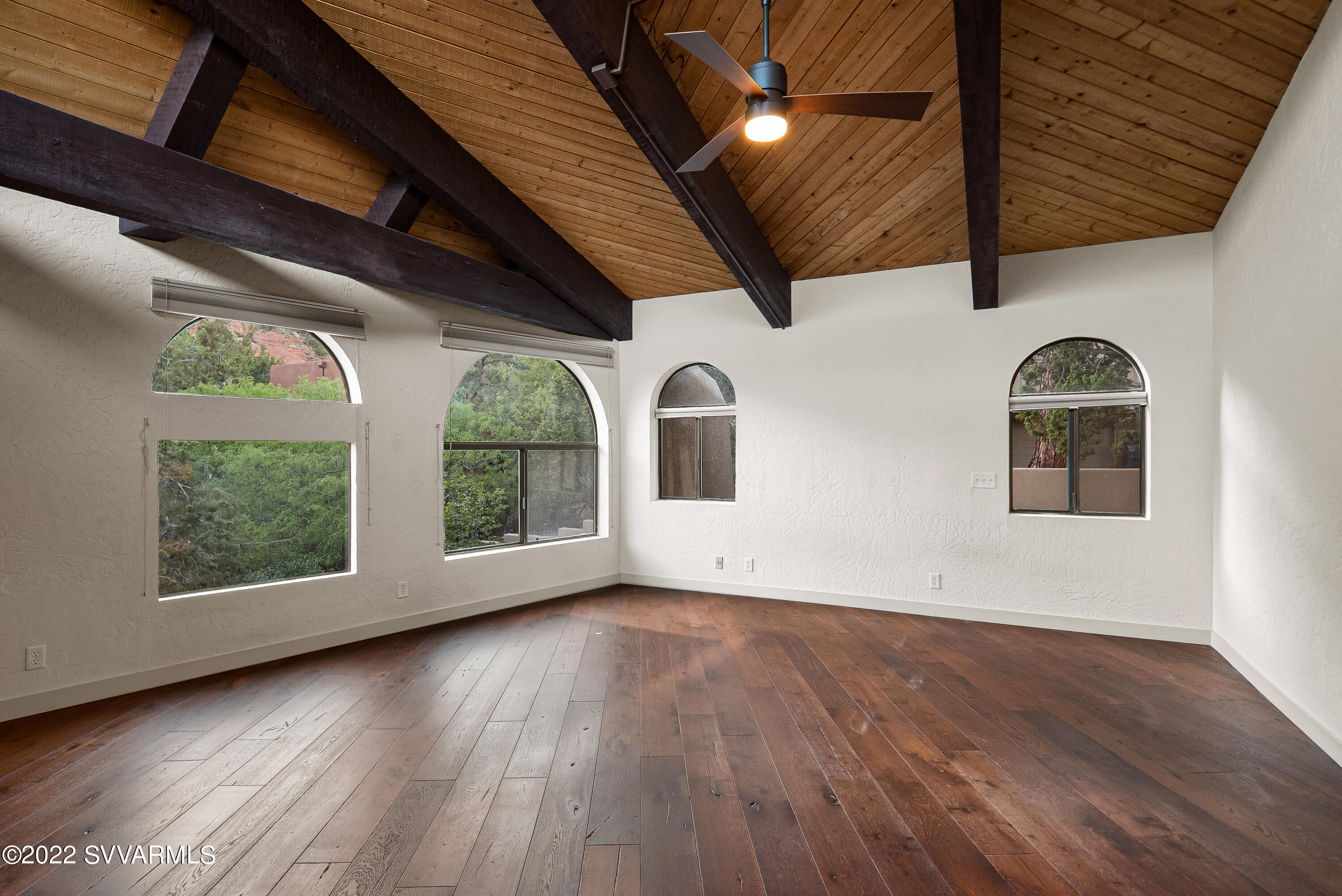155 Sugarloaf Road Sedona, AZ 86351 - Photo 40 of 53 42_Owners Suite