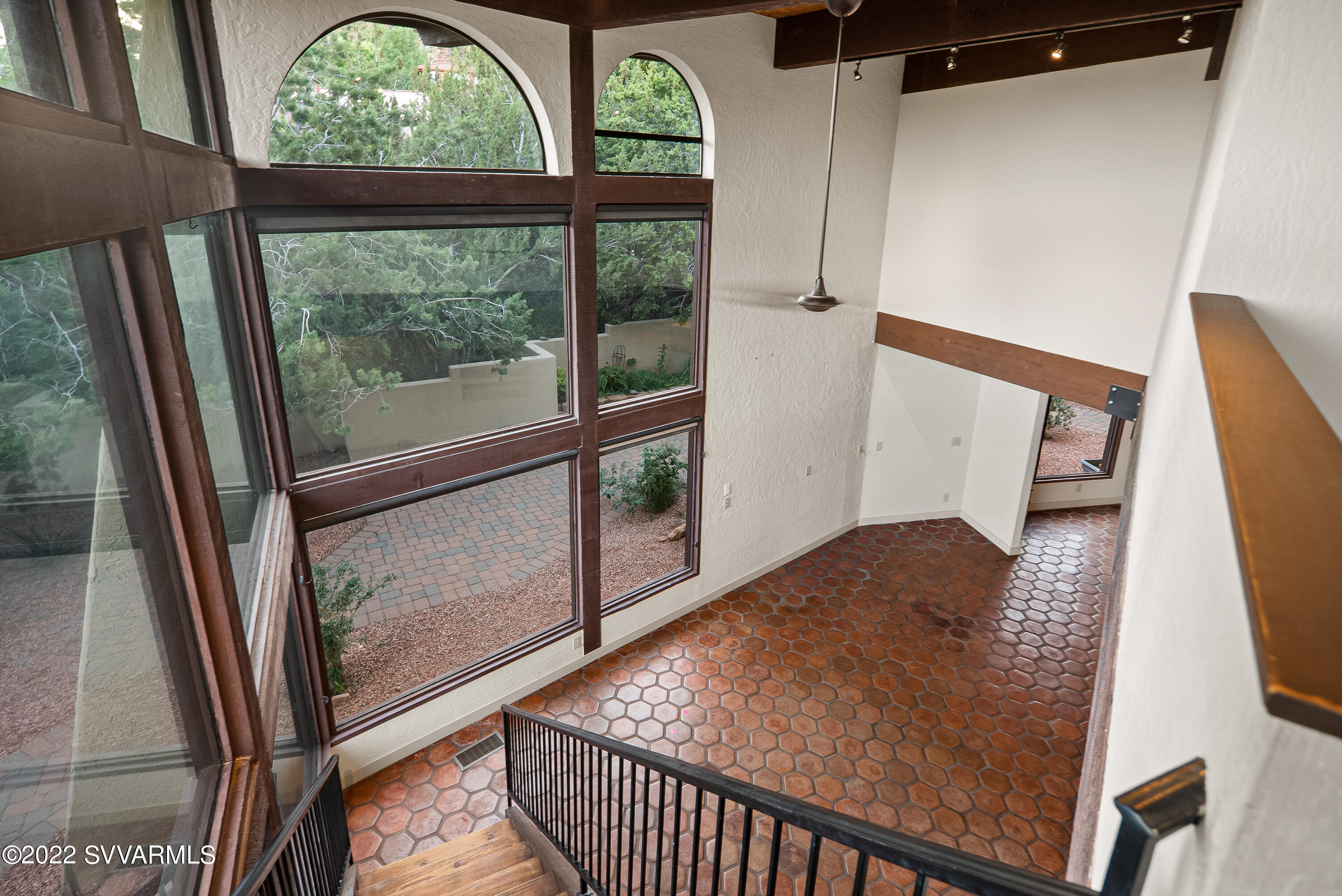155 Sugarloaf Road Sedona, AZ 86351 - Photo 44 of 53 46_Floor to Ceiling Windows