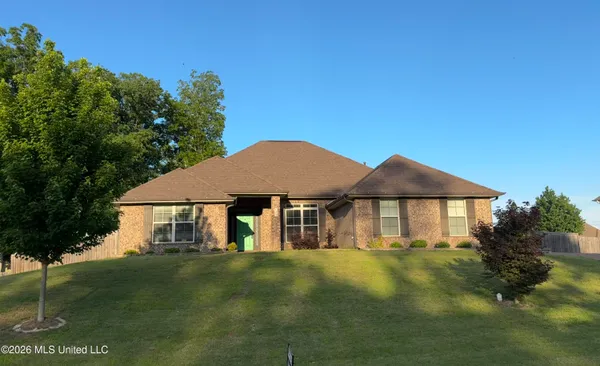 $375,000 | 5212 Weathers Drive, Olive Branch, MS 38654
