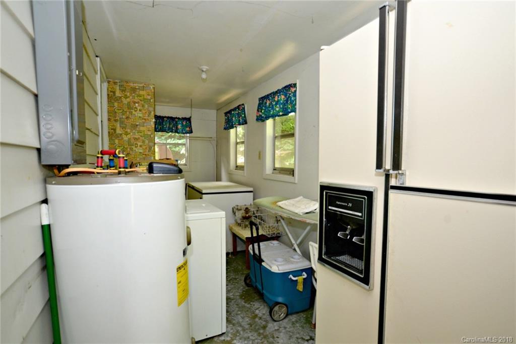 856 Greens Creek Road Sylva, NC 28779 - Photo 12 of 20 Gallery Image 12
