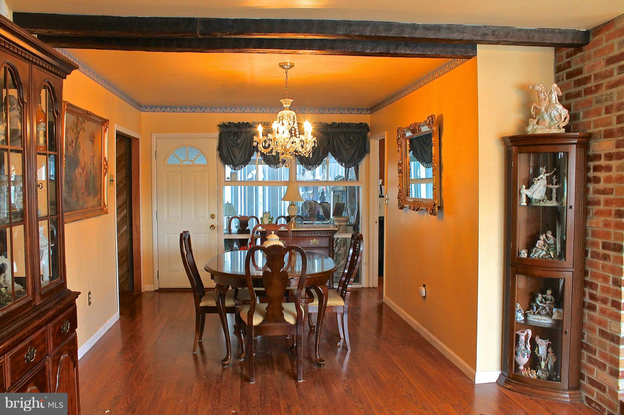 8717 Roper Road Baltimore, MD 21234 - Photo 5 of 21 Dining Room