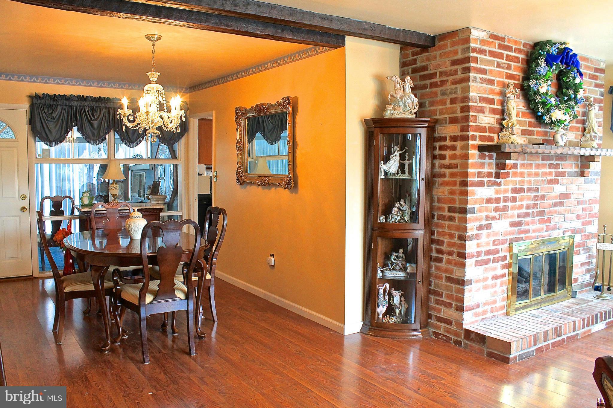 8717 Roper Road Baltimore, MD 21234 - Photo 6 of 21 Dining Room