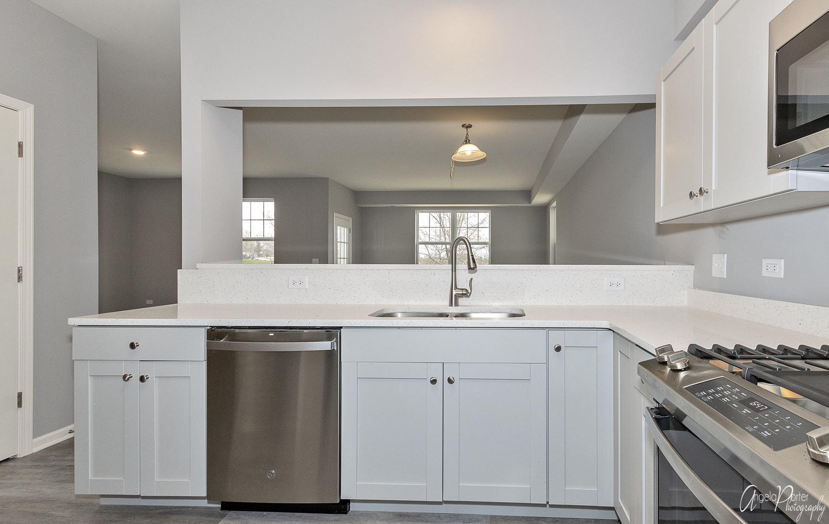 3917 Monica Lane, Unit 4 Johnsburg, IL 60051 - Photo 5 of 33