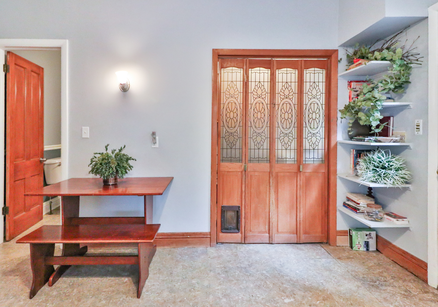15 Rugby Place Elgin, IL 60120 - Photo 12 of 24 a view of room with furniture and a potted plant
