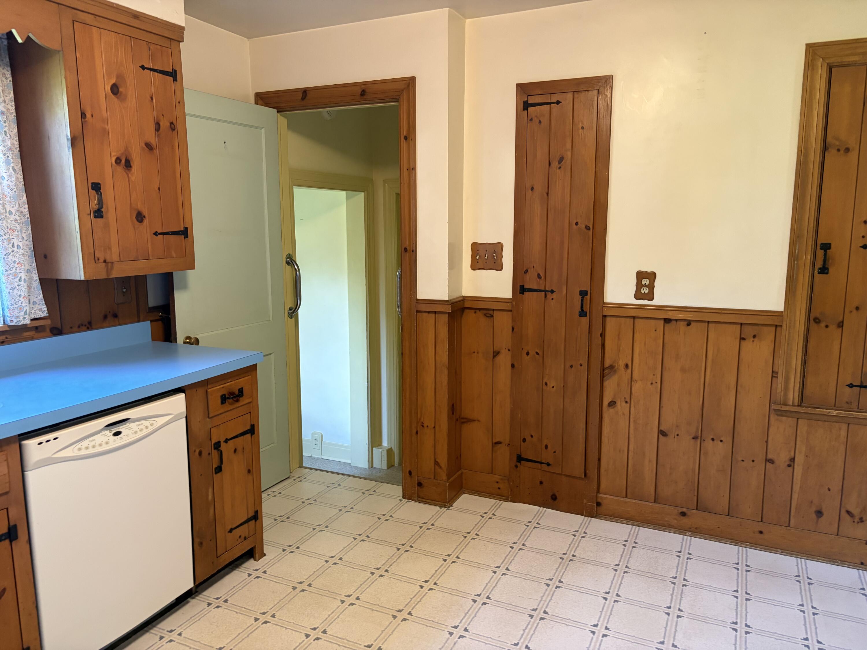 33 Morrison Avenue Plattsburgh, NY 12901 - Photo 11 of 29