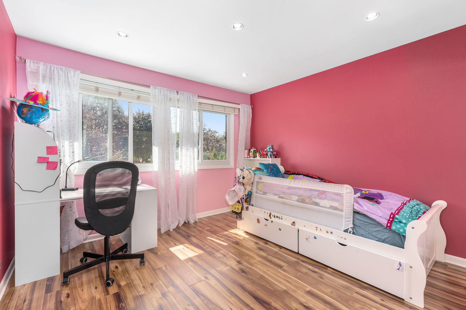 833 Swallow Street Deerfield, IL 60015 - Photo 20 of 37 a bed room with a bed and a window