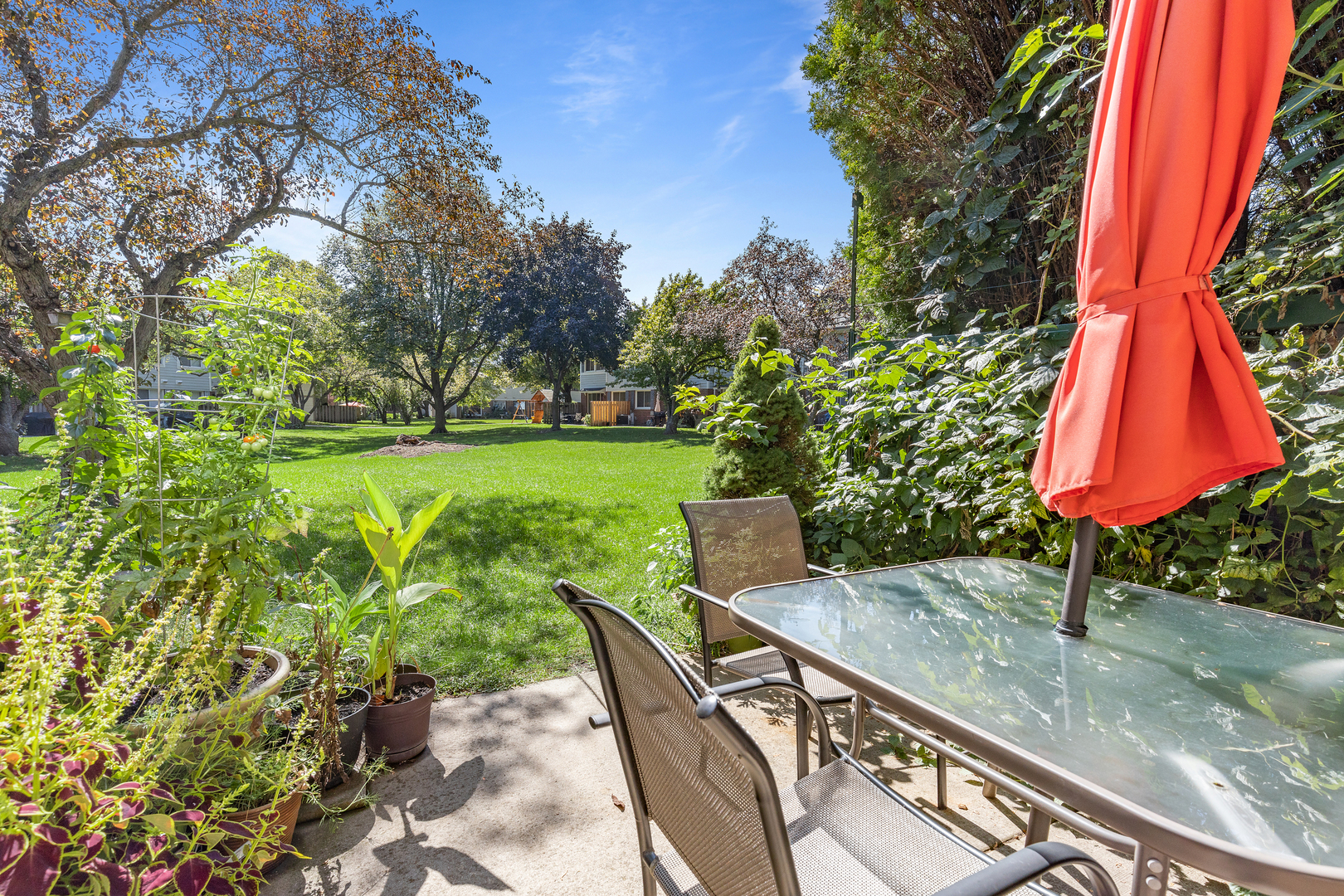 833 Swallow Street Deerfield, IL 60015 - Photo 28 of 37 a view of a backyard with sitting area