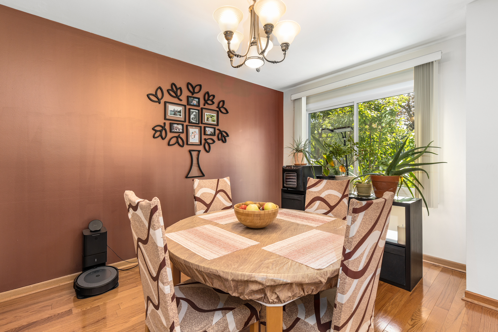 833 Swallow Street Deerfield, IL 60015 - Photo 8 of 37 a view of a dining room with furniture window and outside view