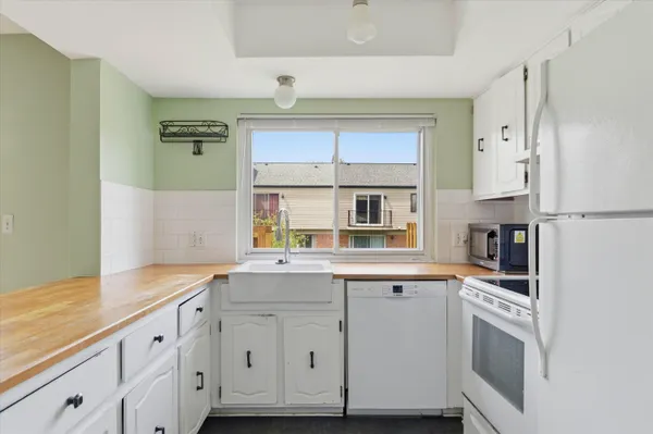 $269,000 | 3273 Bolgos Circle, Ann Arbor, MI 48105