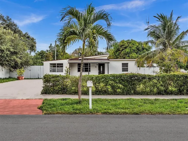 $599,999 | 41 Miami Gardens Road, West Park, FL 33023