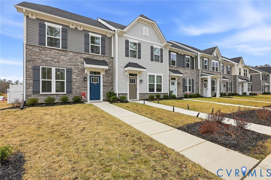2031 Turtle Parkway Sandston, VA 23150 - Photo 26 of 26 a front view of a building