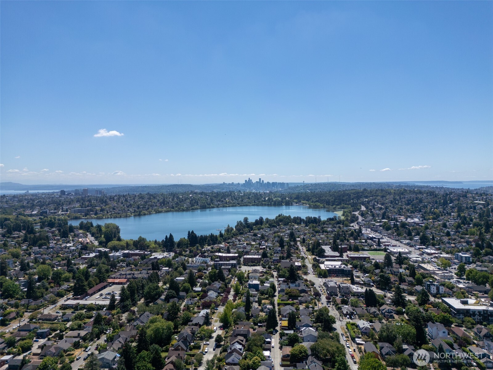 8520 Midvale Avenue North, Unit A Seattle, WA 98103 - Photo 28 of 32