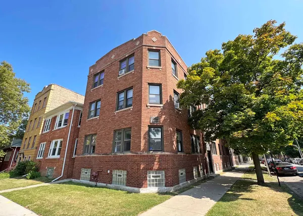 $1,475 | 2716 West Rosemont Avenue, Unit 1, Chicago, IL 60659