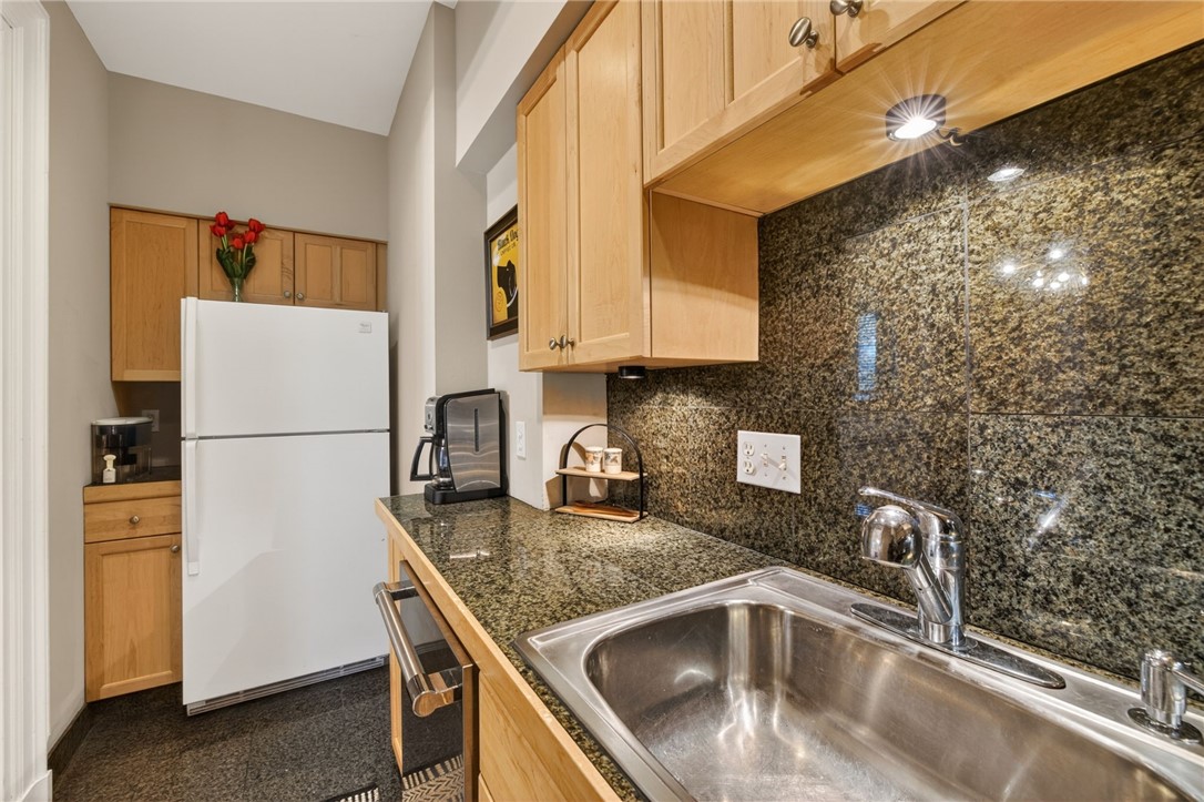 1163 East Avenue, Unit UN03 Rochester, NY 14607 - Photo 20 of 35