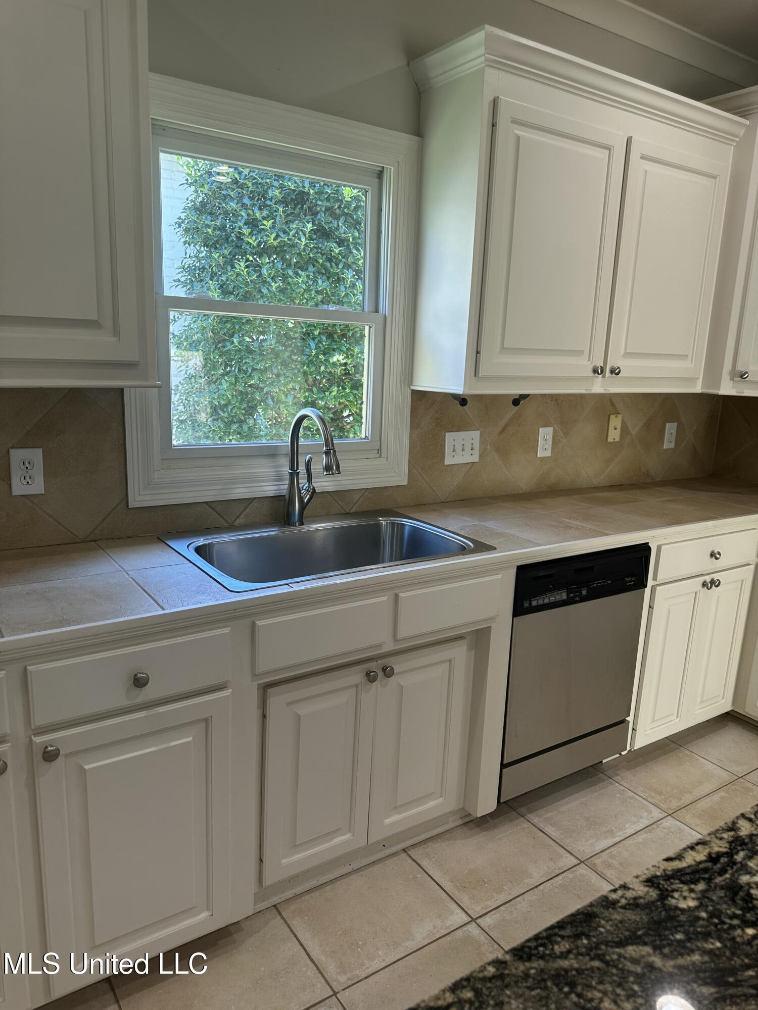 117 Links Cove Madison, MS 39110 - Photo 19 of 38 IMG_4344