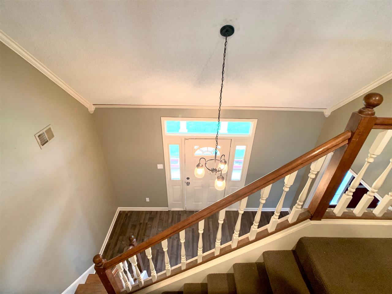 565 Collierville Arlington Road Collierville, TN 38017 - Photo 3 of 25 Entry from the top of the stairs