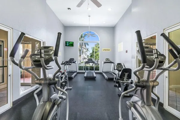 $2,690 | 8970 West Flagler Street, Unit 206, Miami, FL 33174