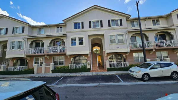 $2,690 | 8970 West Flagler Street, Unit 206, Miami, FL 33174