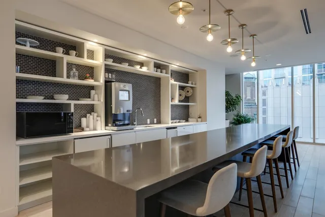 $1,950 | 515 Church Street, Unit 3002, Nashville, TN 37219