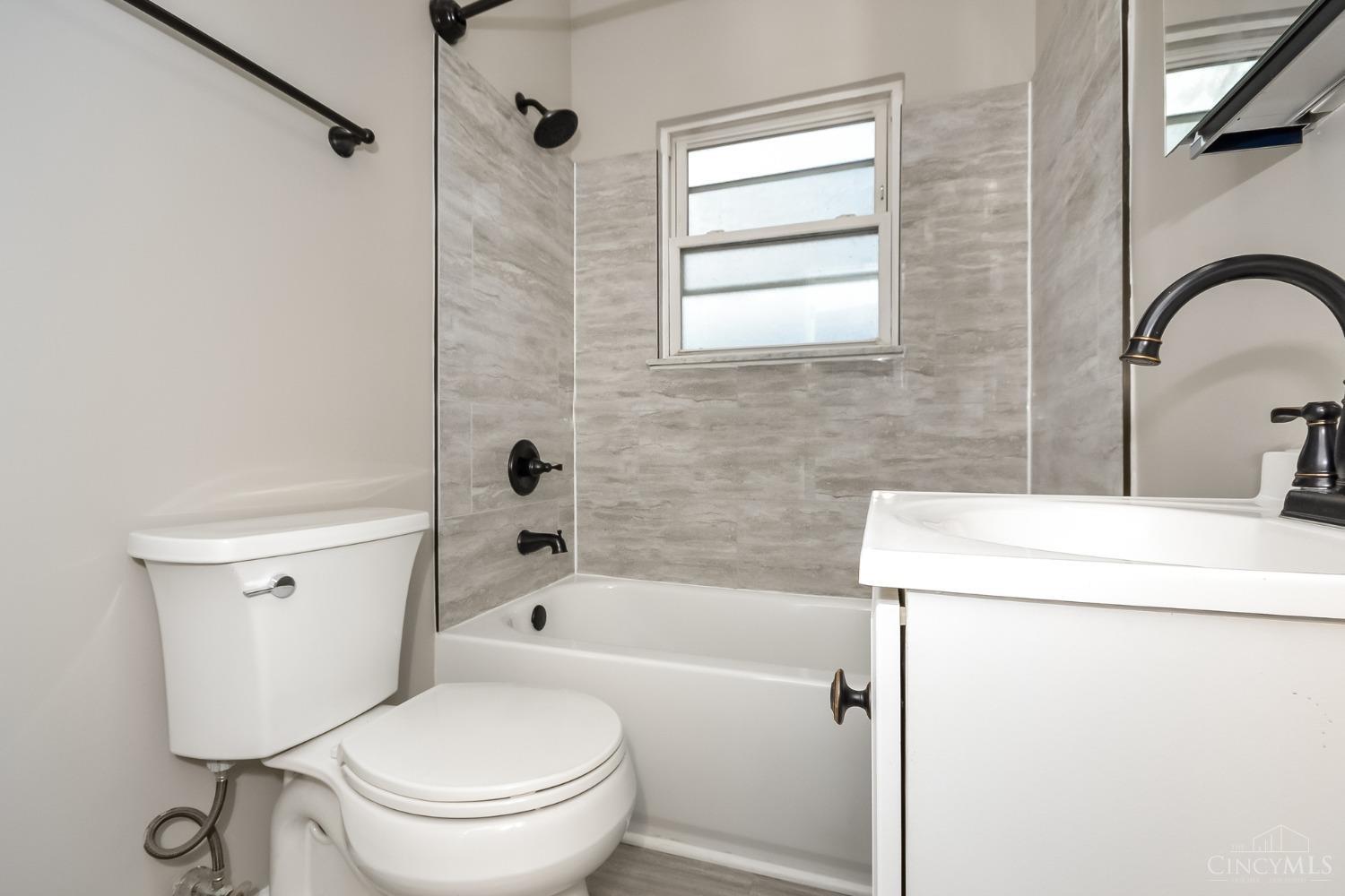 6736 Dawson Road Madeira, OH 45243 - Photo 10 of 23 Gallery Image 10