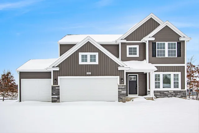 $619,900 | 6211 Comiskey Road, Stevensville, MI 49127