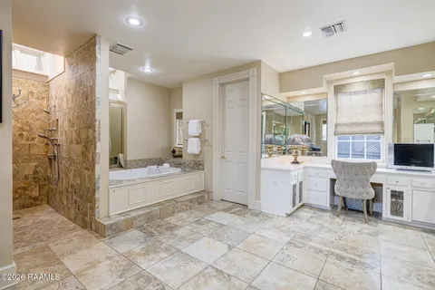 $1,395,000 | 105 Mill Valley Run, Lafayette, LA 70508