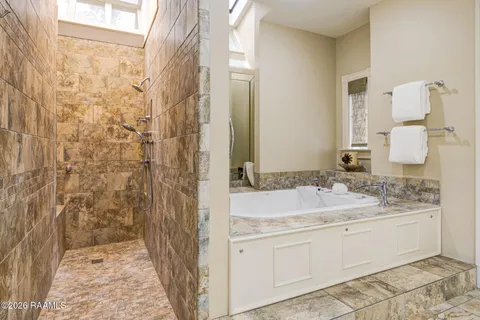 $1,395,000 | 105 Mill Valley Run, Lafayette, LA 70508