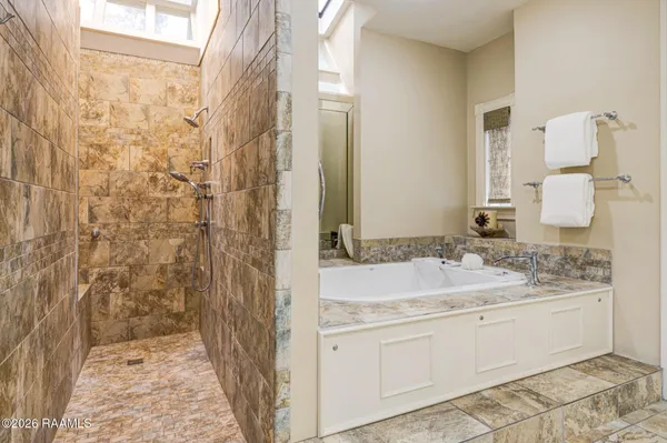 $1,395,000 | 105 Mill Valley Run, Lafayette, LA 70508