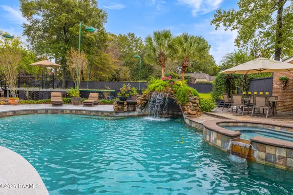 $1,395,000 | 105 Mill Valley Run, Lafayette, LA 70508