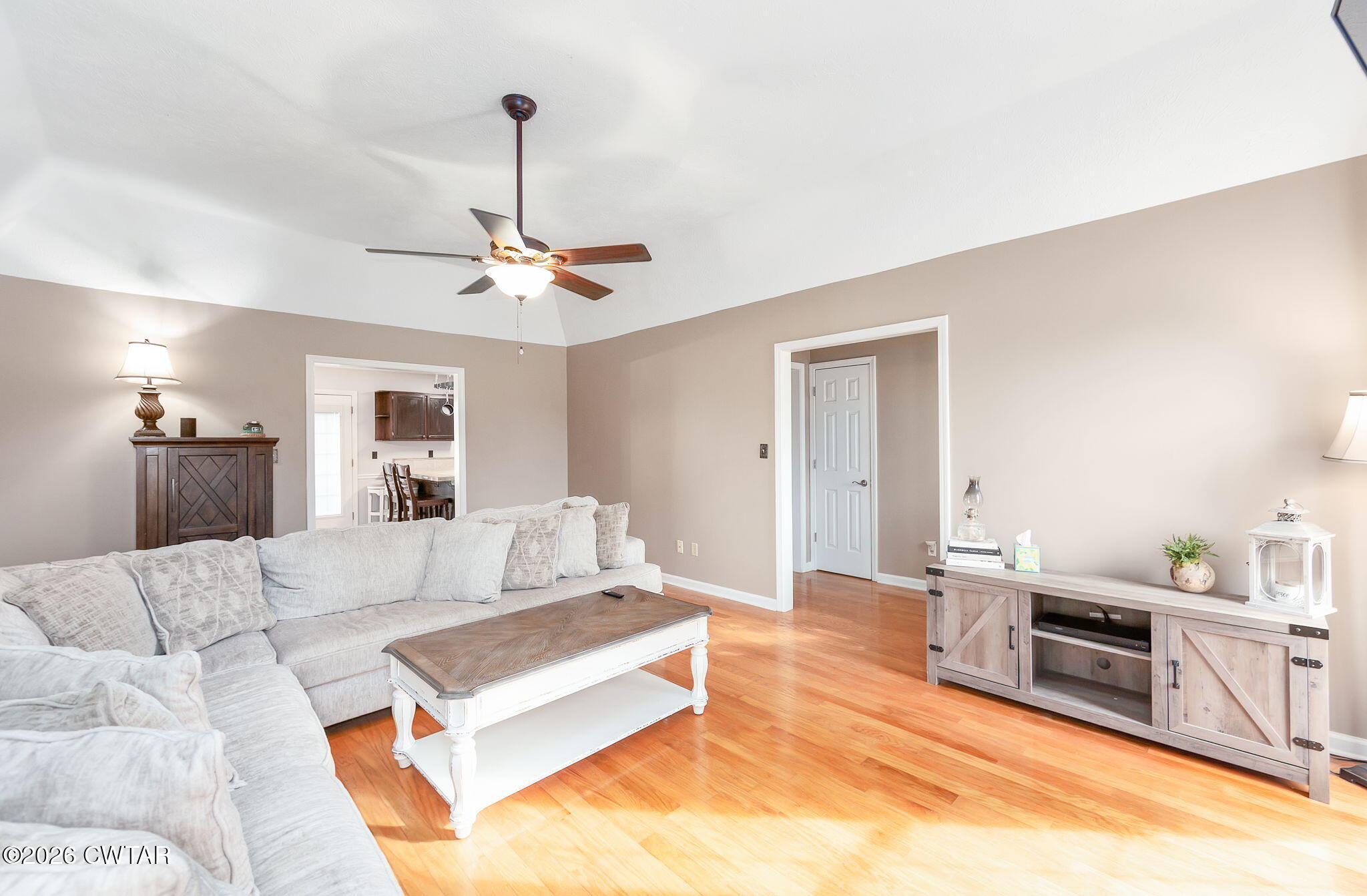 44 Ginger Lane Bells, TN 38006 - Photo 8 of 37 a living room with furniture and kitchen view