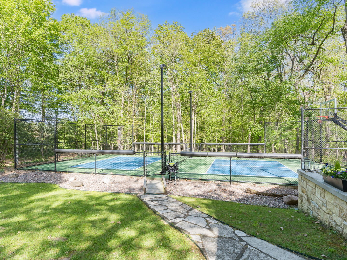 875 Country Club Road St. Charles, IL 60174 - Photo 77 of 82