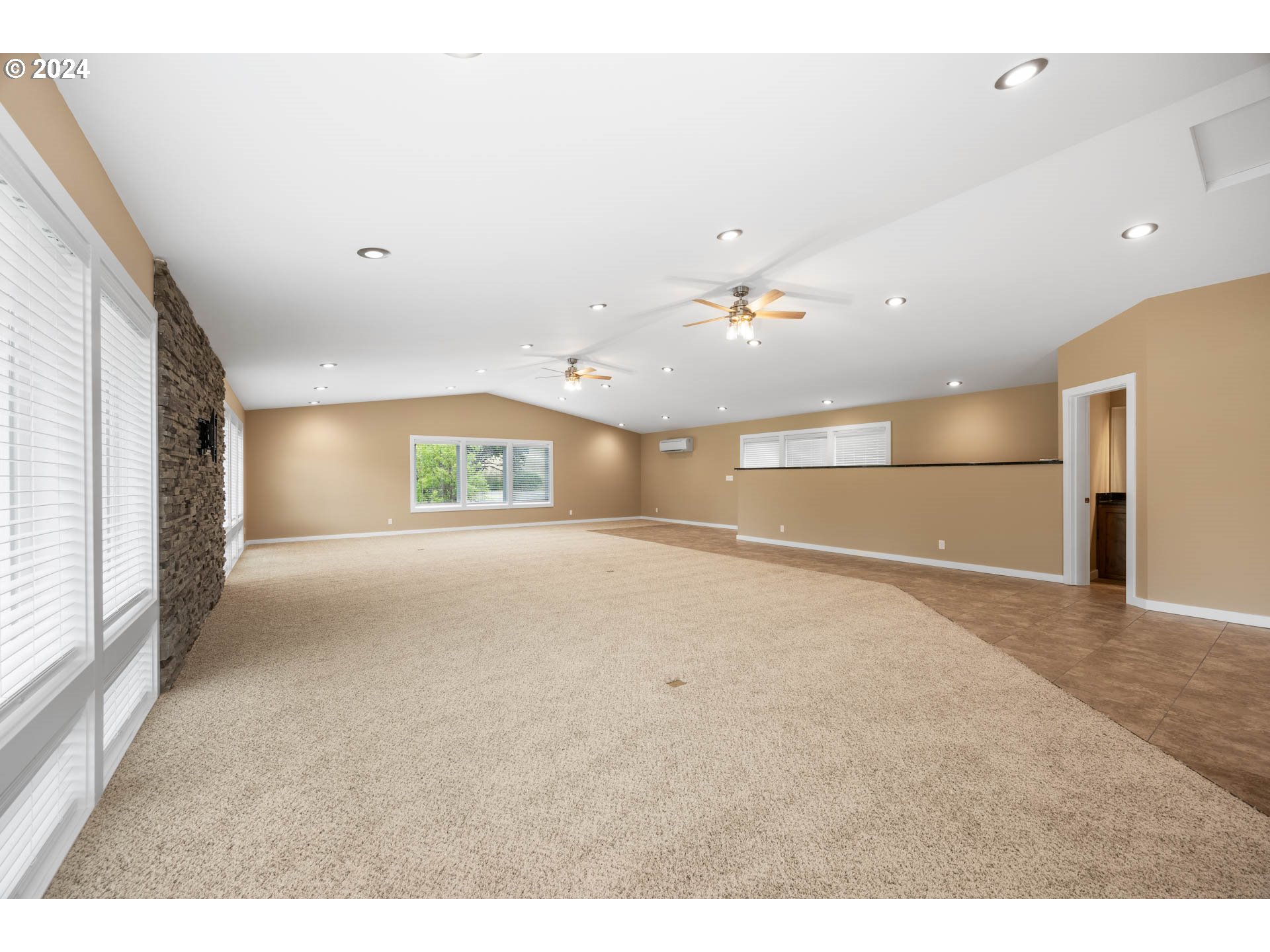 2174 Del Rio Road Roseburg, OR 97471 - Photo 11 of 48 Gallery Image 11