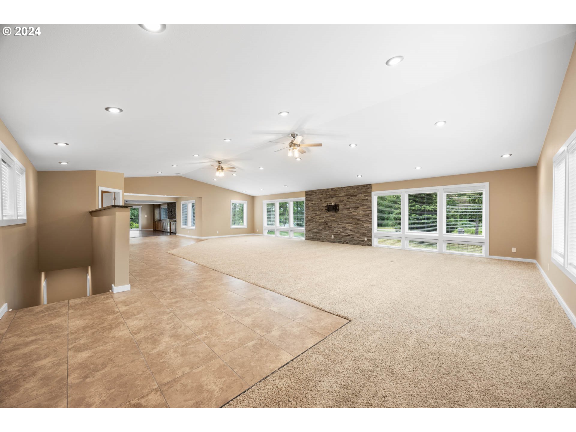 2174 Del Rio Road Roseburg, OR 97471 - Photo 13 of 48 Gallery Image 13